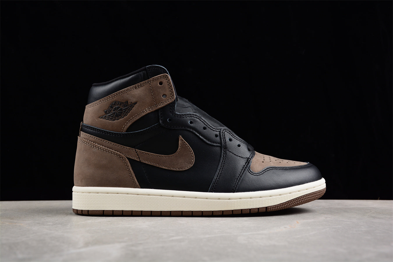 Air Jordan 1 Retro High 'Palomino'