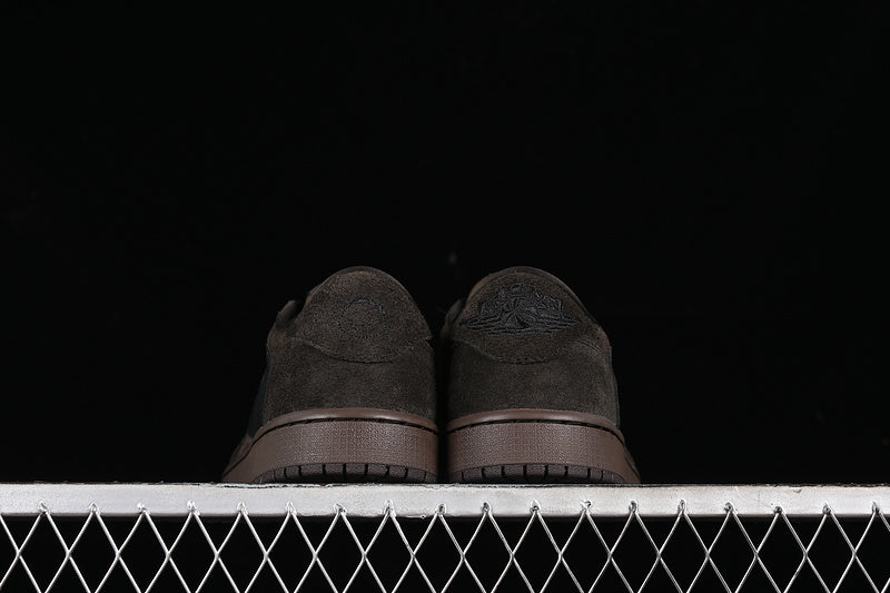 Jordan 1 Low x Travis Scott 'Velvet Brown'