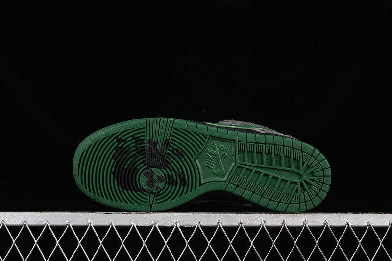 There Skateboard x Nike SB Dunk Low Pro 'Anthracite and Gorge Green'