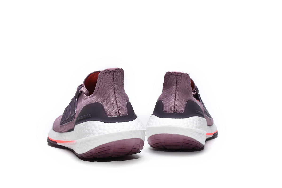 Adidas Ultra Boost 22 Magic Mauve