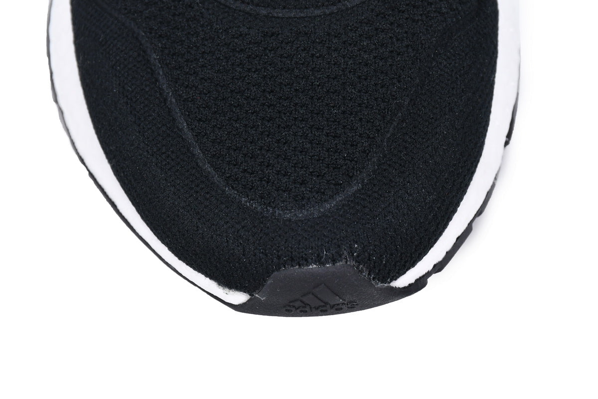 Adidas Ultra Boost 22 Black White