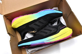 Adidas Ultra Boost 22 Black Gradient Yellow