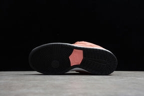 Nike SB Dunk Low 'Pink Pig'