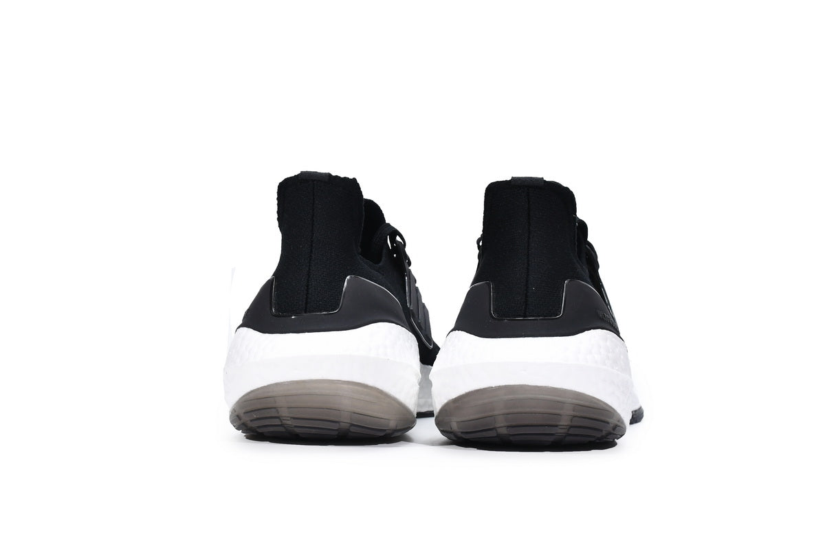 Adidas Ultra Boost 22 Black White