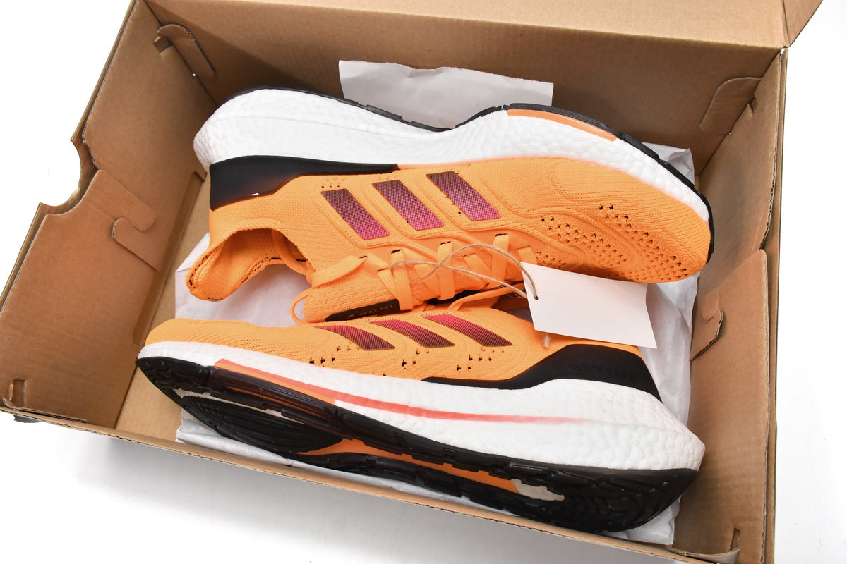 Adidas Ultra Boost 22 Heat.RDY Orange