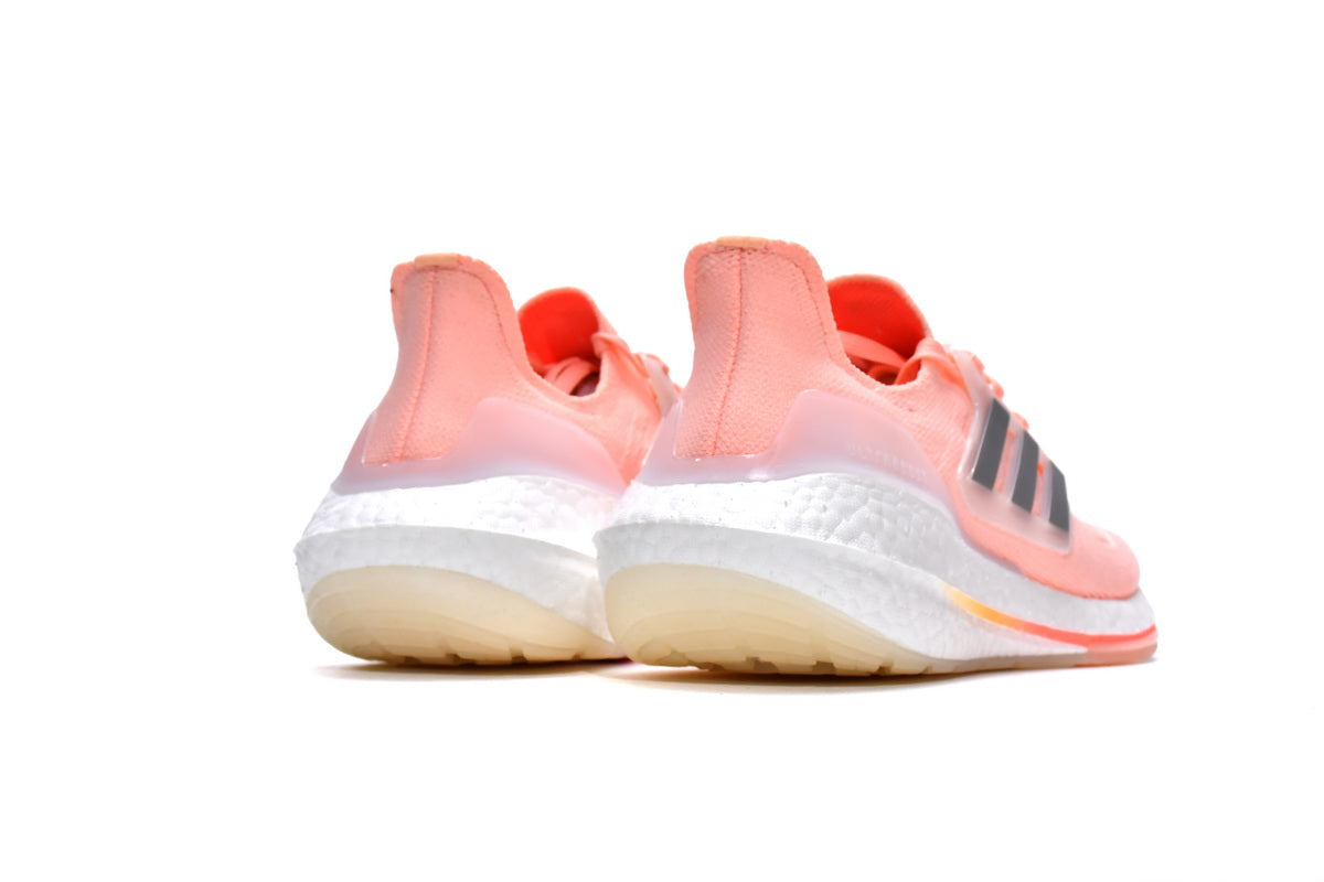 Adidas Ultra Boost 22 Pink